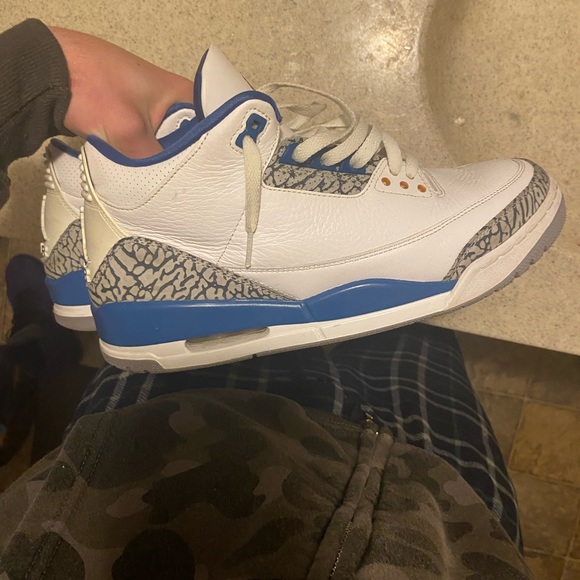 Jordan 3 size 10.5 - Picture 5 of 5